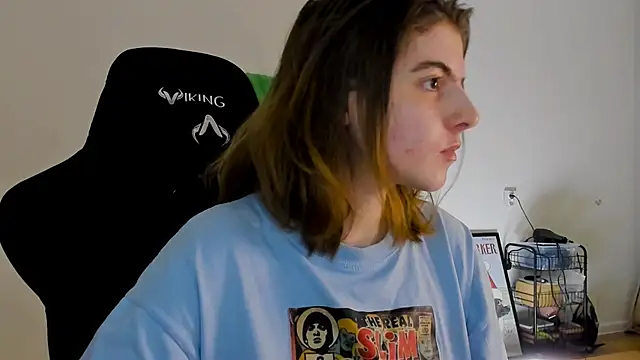 Snapshot of emmamurrr chatting on 9, 12, 2024 emmamurrr online show from 9, 12, 2024