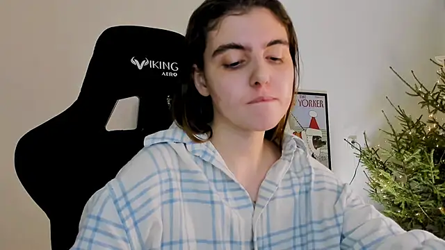 Snapshot of emmamurrr chatting on 30, 12, 2024 emmamurrr online show from 30, 12, 2024