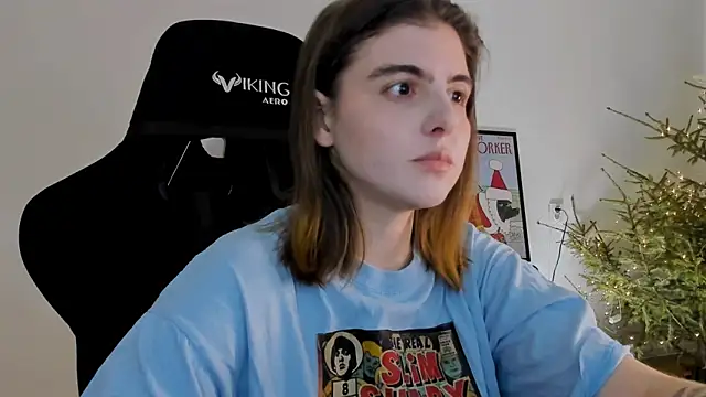 Snapshot of emmamurrr chatting on 6, 1, 2025 emmamurrr online show from 6, 1, 2025