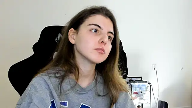 Snapshot of emmamurrr chatting on 29, 11, 2025 emmamurrr online show from 29, 11, 2025