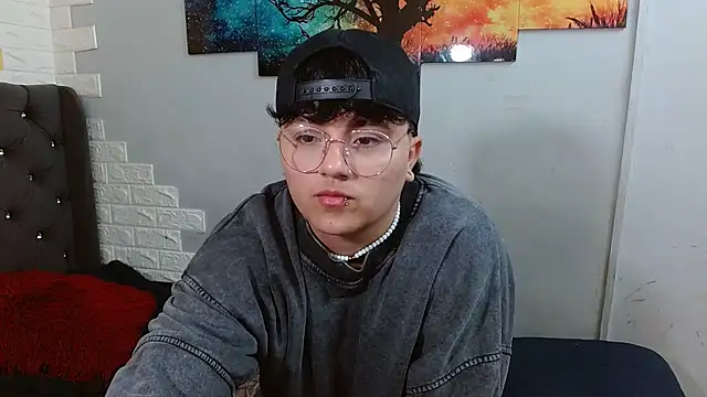 isabeautyx19 online show from 7, 1, 2026