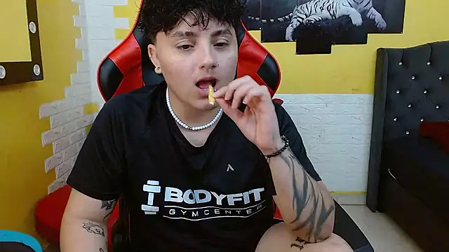 isabeautyx19 online show from 8, 1, 2026