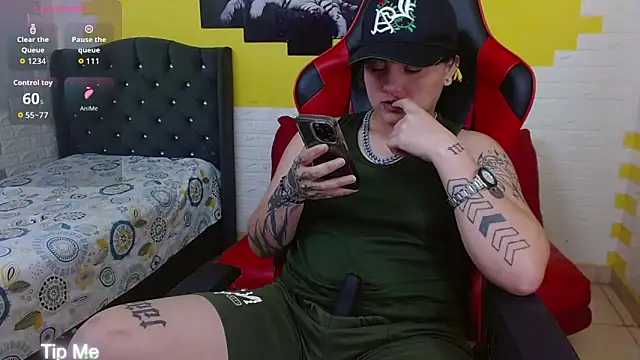 isabeautyx19 online show from 11, 3, 2026