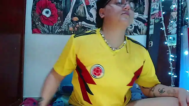 Snapshot of isabeautyx19 chatting on 28, 5, 2026 isabeautyx19 online show from 28, 5, 2026