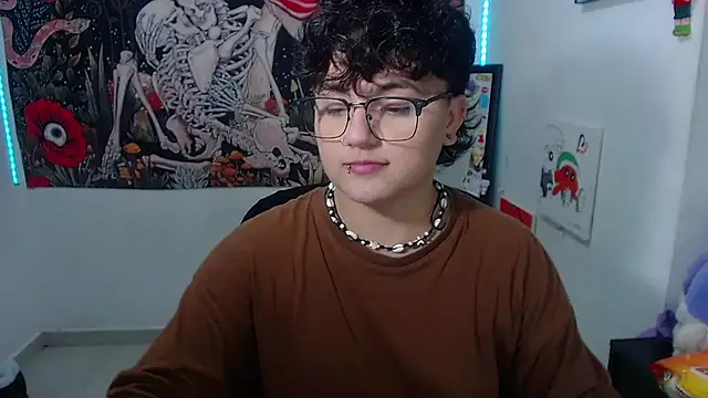 Snapshot of isabeautyx19 chatting on 9, 6, 2026 isabeautyx19 online show from 9, 6, 2026