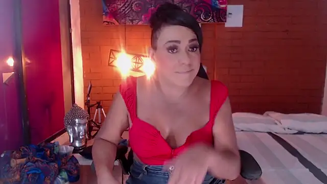 Snapshot of Khatalina_hott chatting on 18, 1, 2025 Khatalina hott online show from 18, 1, 2025