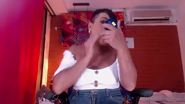 Snapshot of Khatalina_hott chatting on 21, 1, 2025 Khatalina hott online show from 21, 1, 2025