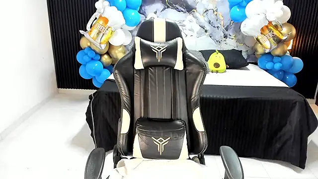 Ivy 16 online show from 8, 10, 2025