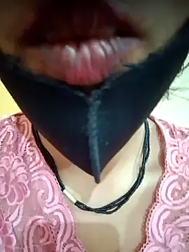 Snapshot of Mamta_Chaterjee chatting on 22, 3, 2025 Mamta Chaterjee online show from 22, 3, 2025