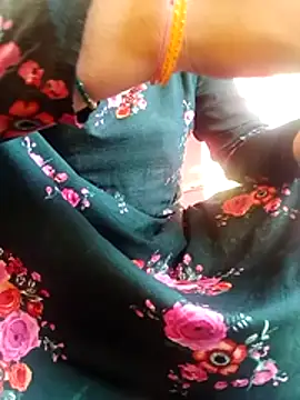 Snapshot of Mamta_Chaterjee chatting on 26, 6, 2026 Mamta Chaterjee online show from 26, 6, 2026