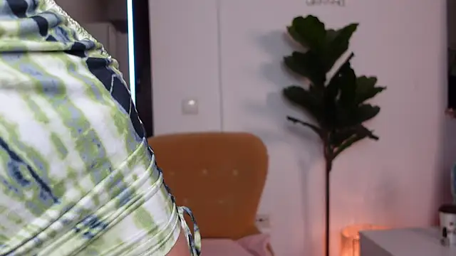 NinaCrystal1 online show from 10, 1, 2026