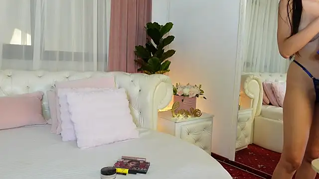 Snapshot of NinaCrystal1 chatting on 15, 7, 2026 NinaCrystal1 online show from 15, 7, 2026