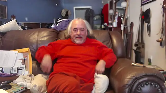 Snapshot of PincheDave4u chatting on 12, 12, 2024 PincheDave4u online show from 12, 12, 2024