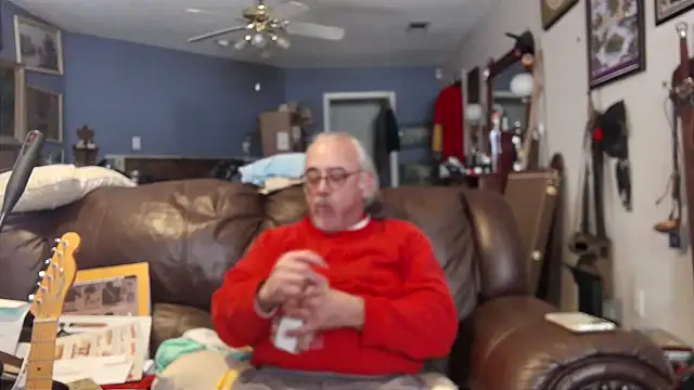 Snapshot of PincheDave4u chatting on 17, 1, 2025 PincheDave4u online show from 17, 1, 2025