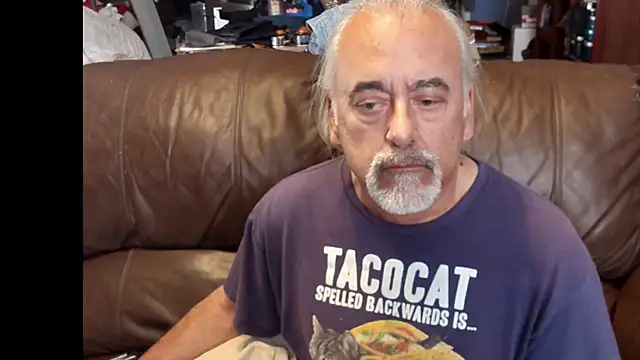 Snapshot of PincheDave4u chatting on 13, 3, 2025 PincheDave4u online show from 13, 3, 2025