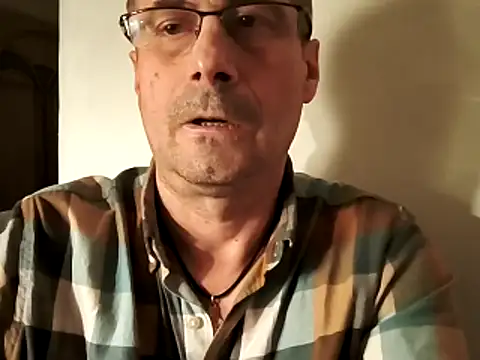 Snapshot of gendos777 chatting on 18, 12, 2025 gendos777 online show from 18, 12, 2025