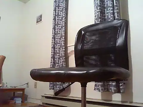 Snapshot of bubbleishus33 chatting on 4, 2, 2025 bubbleishus33 online show from 4, 2, 2025