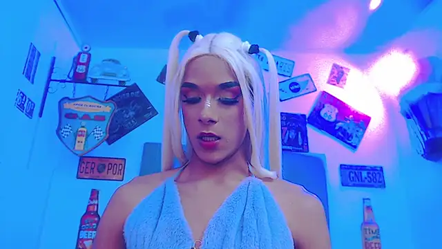 Snapshot of SARA_VAL3NTINA_ chatting on 1, 1, 2025 SARA VAL3NTINA  online show from 1, 1, 2025