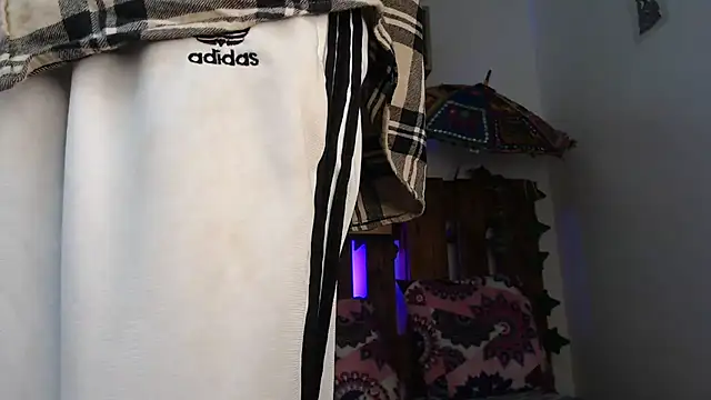 Snapshot of SARA_VAL3NTINA_ chatting on 15, 3, 2025 SARA VAL3NTINA  online show from 15, 3, 2025