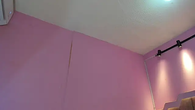 Snapshot of LoveQueen2 chatting on 13, 2, 2026 LoveQueen2 online show from 13, 2, 2026