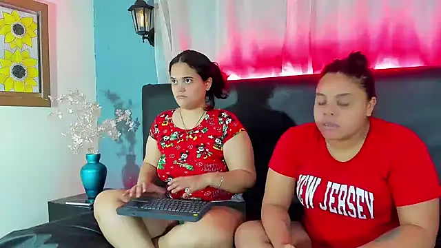 brunnette hot online show from 23, 2, 2025