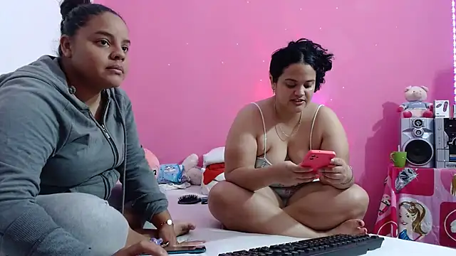 Snapshot of brunnette_hot chatting on 18, 6, 2026 brunnette hot online show from 18, 6, 2026