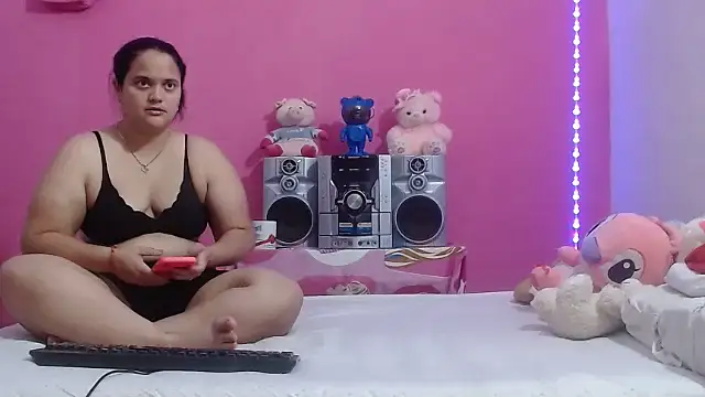 Snapshot of brunnette_hot chatting on 10, 7, 2026 brunnette hot online show from 10, 7, 2026
