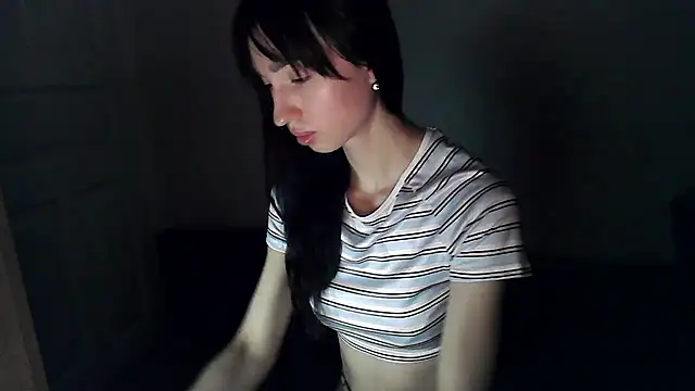 Snapshot of ElizaSwon chatting on 18, 12, 2025 ElizaSwon online show from 18, 12, 2025