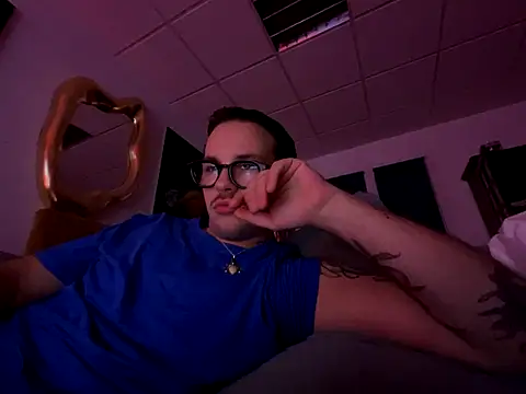 Snapshot of hardmecl chatting on 12, 9, 2025 hardmecl online show from 12, 9, 2025