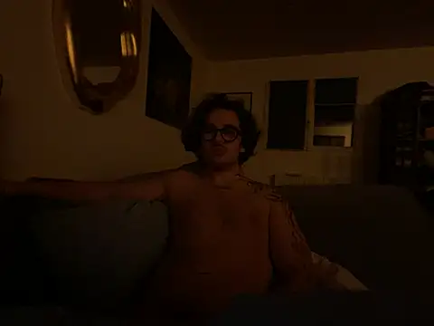 Snapshot of hardmecl chatting on 9, 1, 2026 hardmecl online show from 9, 1, 2026