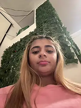 Snapshot of pamell_col chatting on 14, 12, 2024 pamell col online show from 14, 12, 2024