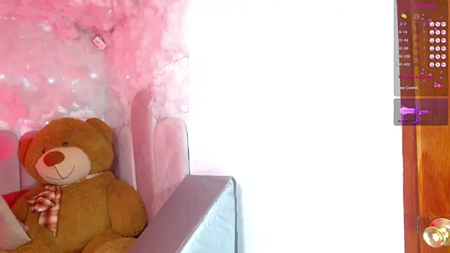 puca ebony online show from 10, 3, 2026