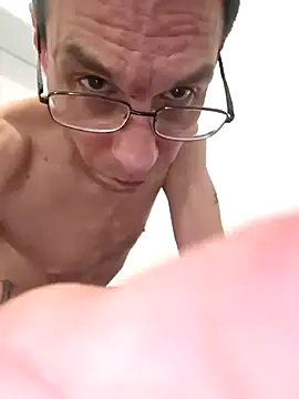 Iliketocooksquirt25 online show from 11, 3, 2026