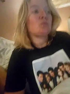 Snapshot of lady_charlyne chatting on 26, 2, 2025 lady charlyne online show from 26, 2, 2025