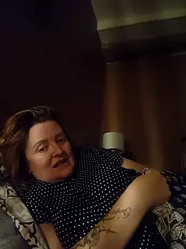 lady charlyne online show from 14, 4, 2026