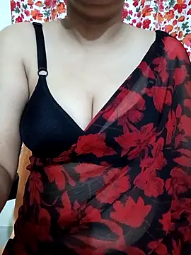 Snapshot of Priya_Boudi chatting on 29, 4, 2026 Priya Boudi online show from 29, 4, 2026