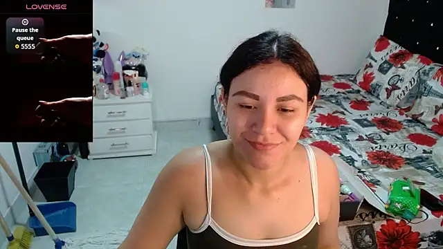 Snapshot of soniafuckboobs chatting on 11, 6, 2026 soniafuckboobs online show from 11, 6, 2026