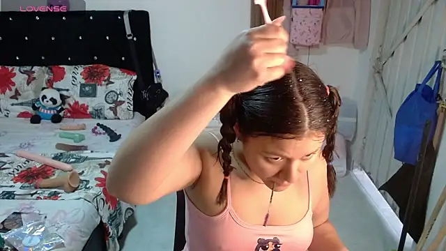 Snapshot of soniafuckboobs chatting on 1, 7, 2026 soniafuckboobs online show from 1, 7, 2026