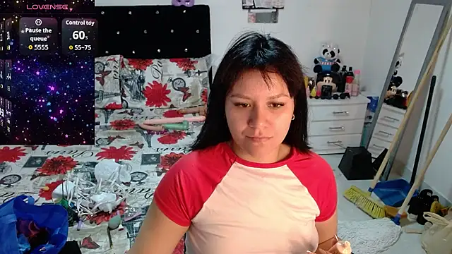 Snapshot of soniafuckboobs chatting on 15, 7, 2026 soniafuckboobs online show from 15, 7, 2026