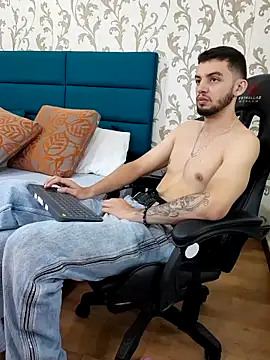 Michael magno online show from 28, 2, 2026