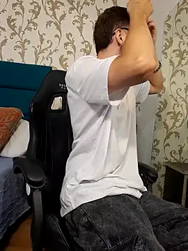 Michael magno online show from 31, 3, 2026