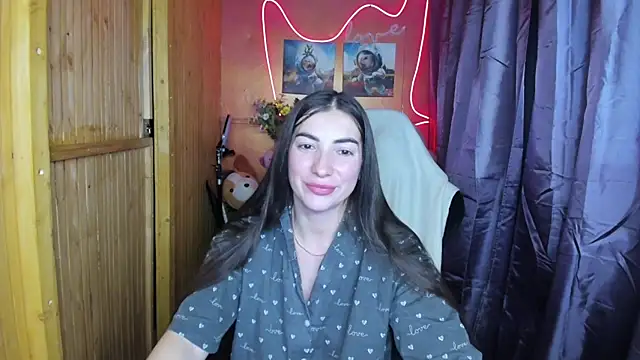 Snapshot of Fiery_Brunette_ chatting on 26, 12, 2024 Fiery Brunette  online show from 26, 12, 2024