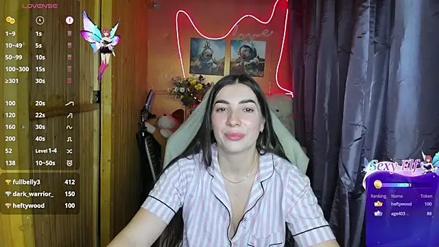 Snapshot of Fiery_Brunette_ chatting on 1, 1, 2025 Fiery Brunette  online show from 1, 1, 2025