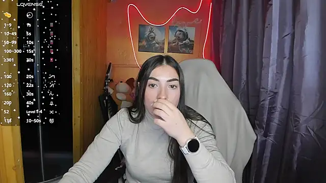 Snapshot of Fiery_Brunette_ chatting on 27, 2, 2025 Fiery Brunette  online show from 27, 2, 2025