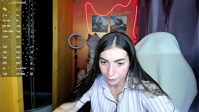 Snapshot of Fiery_Brunette_ chatting on 16, 9, 2025 Fiery Brunette  online show from 16, 9, 2025