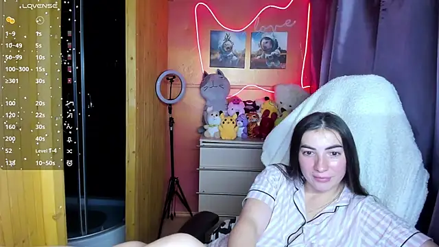 Snapshot of Fiery_Brunette_ chatting on 3, 11, 2025 Fiery Brunette  online show from 3, 11, 2025