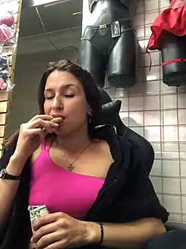 Snapshot of Paula382023 chatting on 28, 2, 2025 Paula382023 online show from 28, 2, 2025