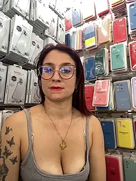 Snapshot of Paula382023 chatting on 29, 9, 2025 Paula382023 online show from 29, 9, 2025