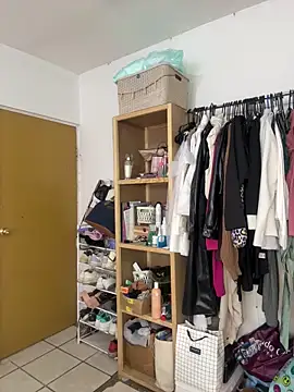 Sexyedith09 online show from 10, 4, 2026