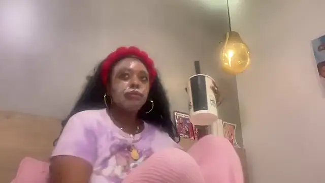 ChocolateCakeQueen online show from 25, 4, 2026